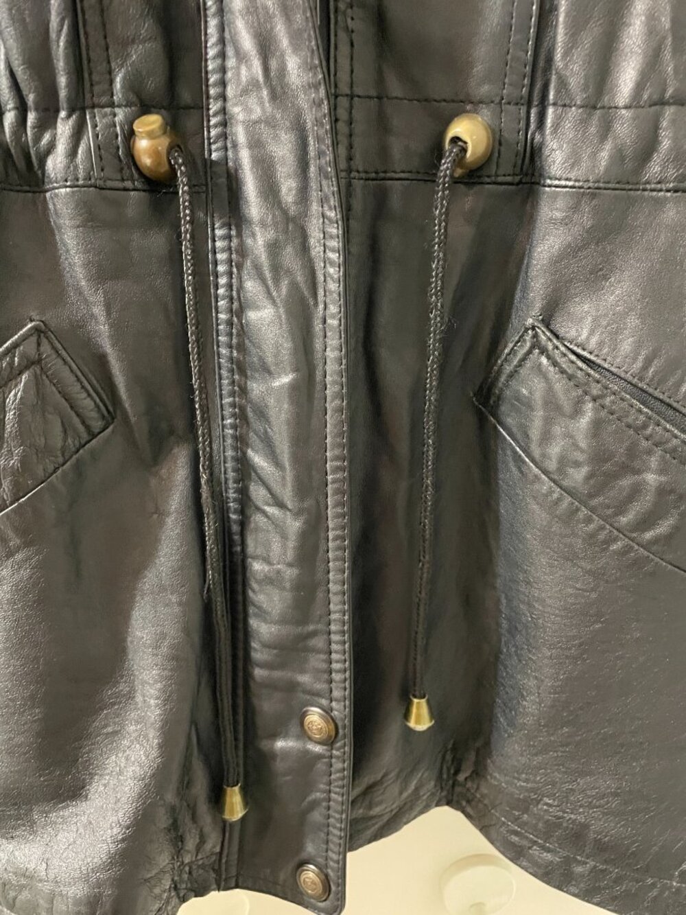 Leather Coat Size Large Snap accents Cinched waist - Picture 3 of 15